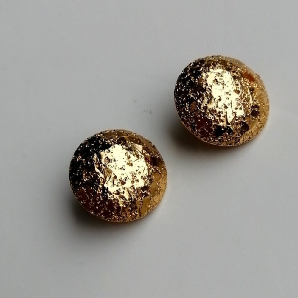 Vintage 1960s Sarah Coventry Textured Dome Goldtone Clip Earrings